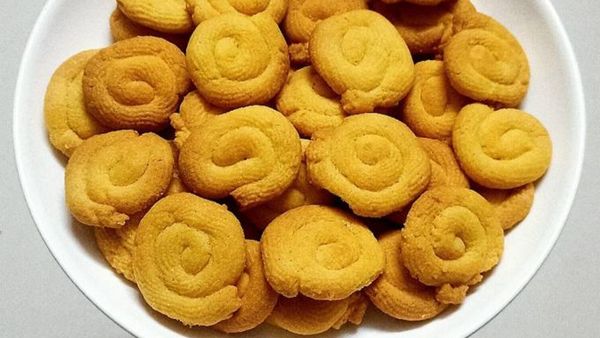 lam banh quy bang noi chien khong dau