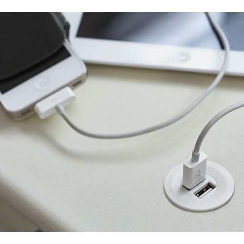 Ảnh thực tế cổng sạc USB 12V Hafele 833.73.752