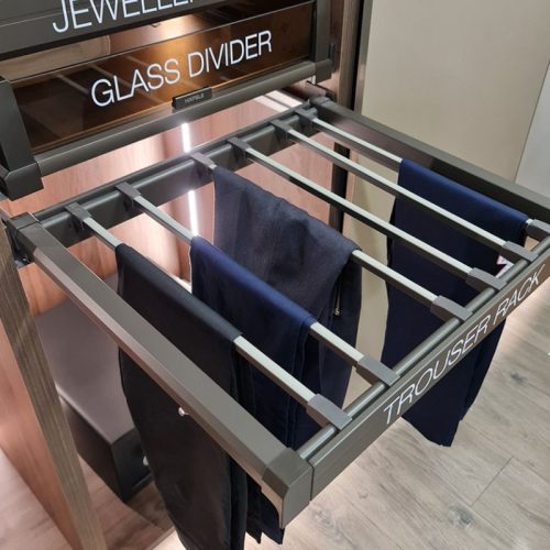 Hình ảnh giá treo quần 800mm Hafele 807.95.123