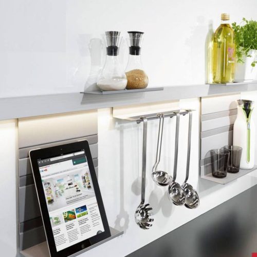 Thanh nhôm gắn tường dài 600mm Hafele 521.00.006 3 Hình ảnh thanh nhôm gắn tường dài 600mm Hafele 521.00.006