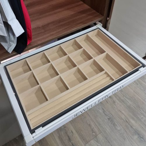 Hình ảnh khay đựng trang sức 800mm Hafele 807.95.803