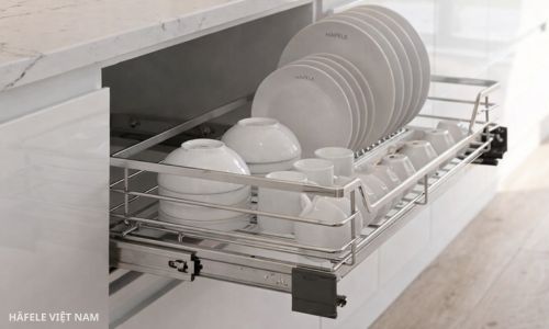 Giá bát đĩa Hafele Cappella 549.08.447 9 549.08.447 - Cấu tạo nan dẹt giúp sắp xếp đĩa chắc chắn, thoát nước tốt