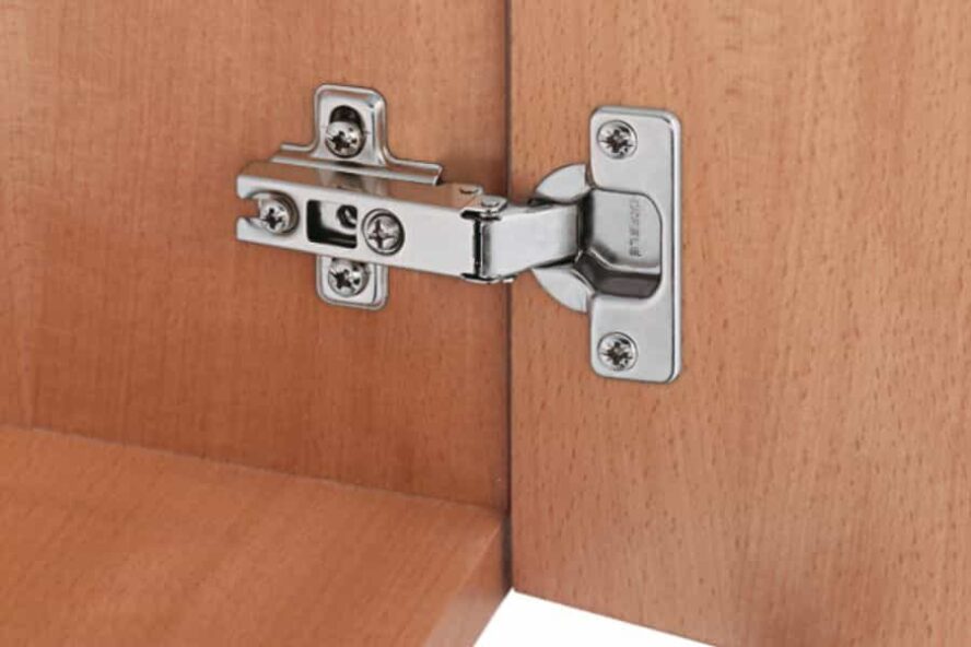 Trường hợp 2: Hai cánh tủ chung 1 vách ngăn ở giữa