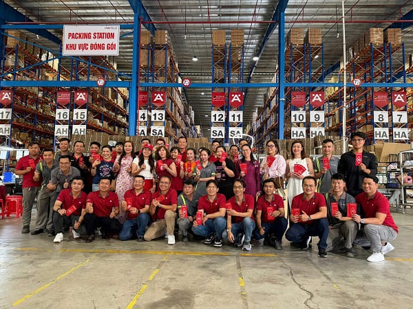 CEO Häfele Việt Nam chúc mừng năm mới Hệ thống Phân phối nhân dịp khai xuân Bính Ngọ 2026 7 nhân viên hafele vui mừng khai xuân bính ngọ 2026