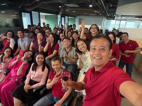 CEO Häfele Việt Nam chúc mừng năm mới Hệ thống Phân phối nhân dịp khai xuân Bính Ngọ 2026 4 toàn thể nhân viên hafele khai xuân bính ngọ 2026