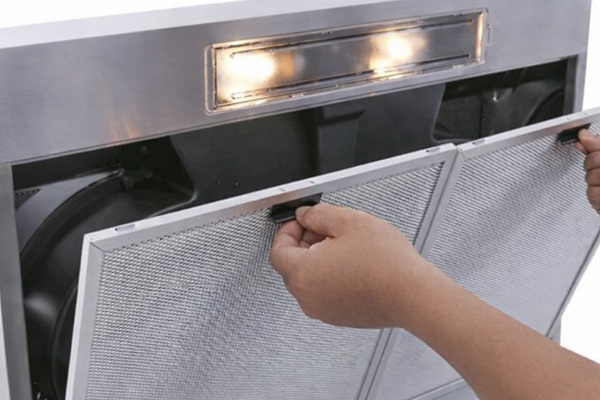 lắp lại lưới lọc máy hút mùi hafele