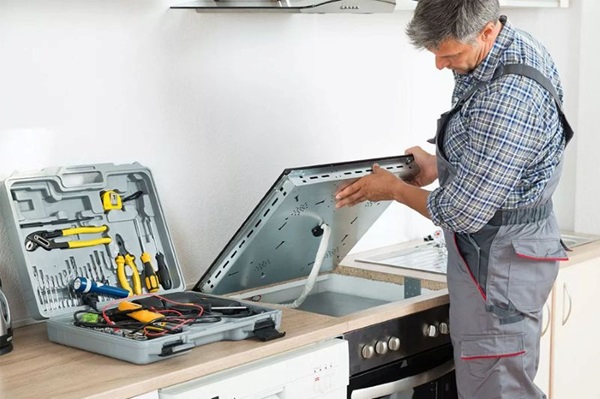Chính sách bảo hành bếp từ Hafele tại Việt Nam 4 sua chua bep hafele vietnam