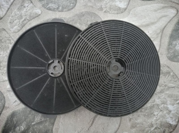 than hoạt tính máy hút mùi hafele