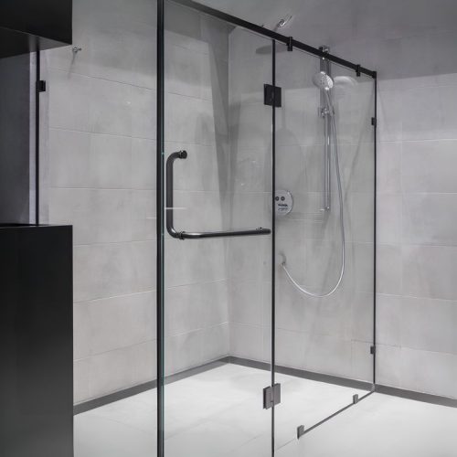 Tay nắm phòng tắm kính Hafele 903.04.153 đen CC275X425MM 5 anh 3 tay nam phong tam kinh hafele 903 04 153 den cc275x425mm